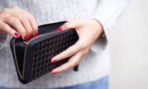 Tren Menonjol Dompet Wanita Bergaya Modis namun Fungsional